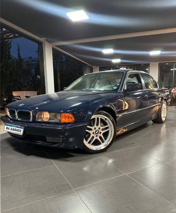 BMW 740i 4.4 V8 32V GASOLINA 4P AUTOMÁTICO